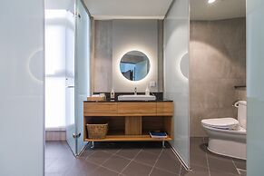 Sun Dialogue Hotel by Cosmos Creation