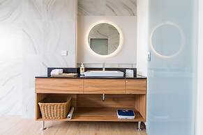 Sun Dialogue Hotel by Cosmos Creation