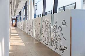 Sun Dialogue Hotel by Cosmos Creation