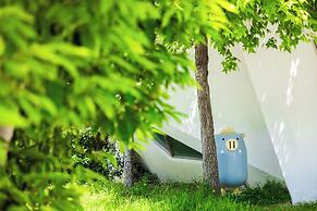 Sun Dialogue Hotel by Cosmos Creation