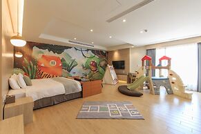 Sun Dialogue Hotel by Cosmos Creation