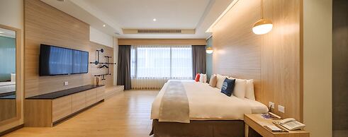 Sun Dialogue Hotel by Cosmos Creation