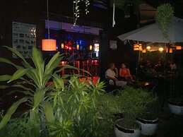 White River II Hostel