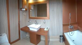 Zaffer Group of Houseboats