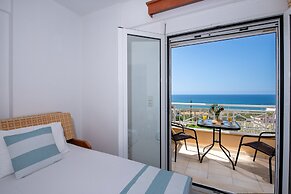 Sunrise Studios & Apartments