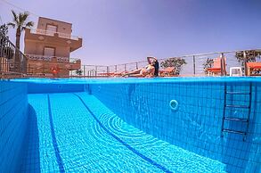 Sunrise Studios & Apartments