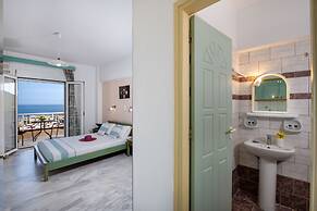 Sunrise Studios & Apartments