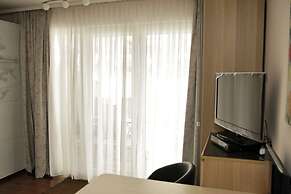 AJO Vienna Beach - Contactless Check-in
