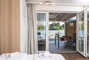 AJO Vienna Beach - Contactless Check-in