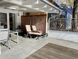 AJO Vienna Beach - Contactless Check-in