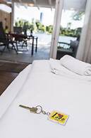 AJO Vienna Beach - Contactless Check-in