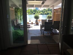 AJO Vienna Beach - Contactless Check-in