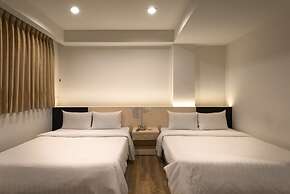 Lotus Yuan Business Hotel