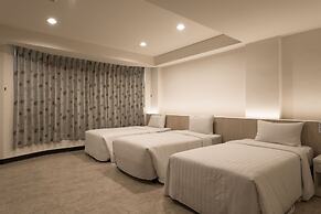 Lotus Yuan Business Hotel