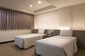 Lotus Yuan Business Hotel