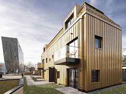 Blackhome Innsbruck City East