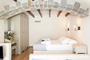 Petra Boutique Homes