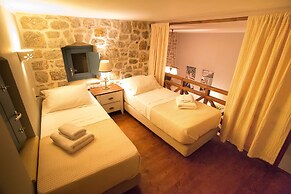 Petra Boutique Homes