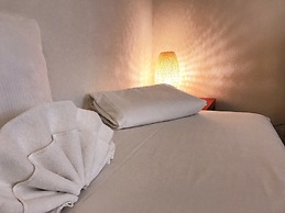 INSIDE FIVE City Apartments