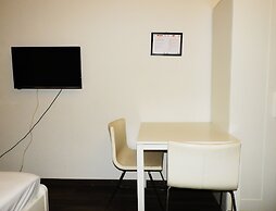 INSIDE FIVE City Apartments