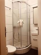 INSIDE FIVE City Apartments