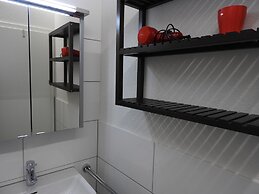 INSIDE FIVE City Apartments