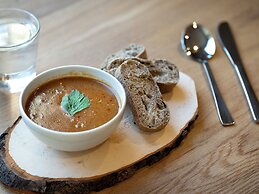 Holiday Inn Express Munich City West by IHG