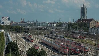 Holiday Inn Express Munich City West by IHG