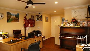 The White Horse Motel