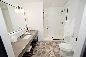 Hotel Covington Cincinnati Riverfront