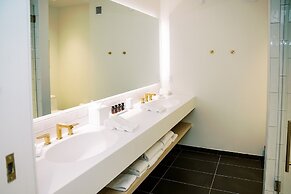 Hotel Covington Cincinnati Riverfront