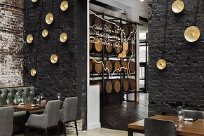 Hotel Covington Cincinnati Riverfront