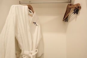 MaxStays Max Style at Fort Victoria