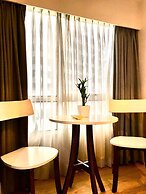 MaxStays Max Style at Fort Victoria