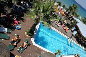 Phoenix Beach Hotel