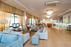 Phoenix Beach Hotel