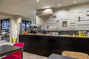 Up Hotel