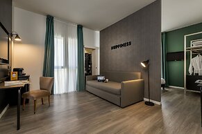 Up Hotel