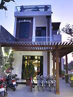 Azalea Homestay