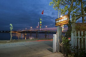 Riverside Plum Garden Homestay