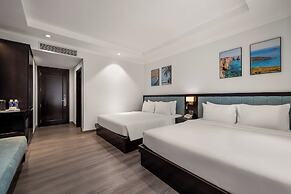 BlueSun Danang Beach Hotel