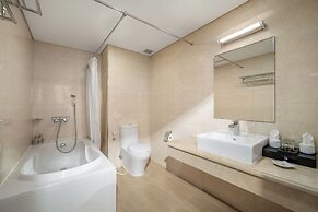 BlueSun Danang Beach Hotel