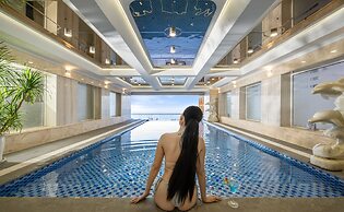 BlueSun Danang Beach Hotel