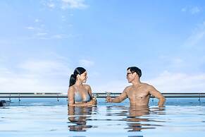 BlueSun Danang Beach Hotel