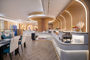 BlueSun Danang Beach Hotel