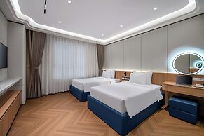 BlueSun Danang Beach Hotel