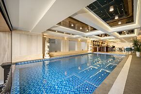 BlueSun Danang Beach Hotel