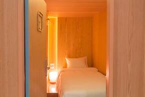 Boxtel at Suvarnabhumi Airport