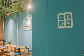 Boxtel at Suvarnabhumi Airport