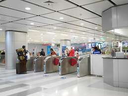 Boxtel at Suvarnabhumi Airport